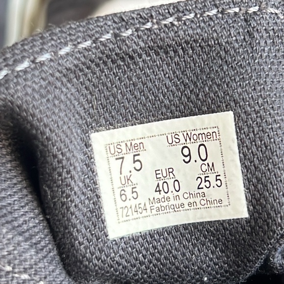 NWOT Vans Sk8-Hi Jersey Sneaker - Picture 9 of 9